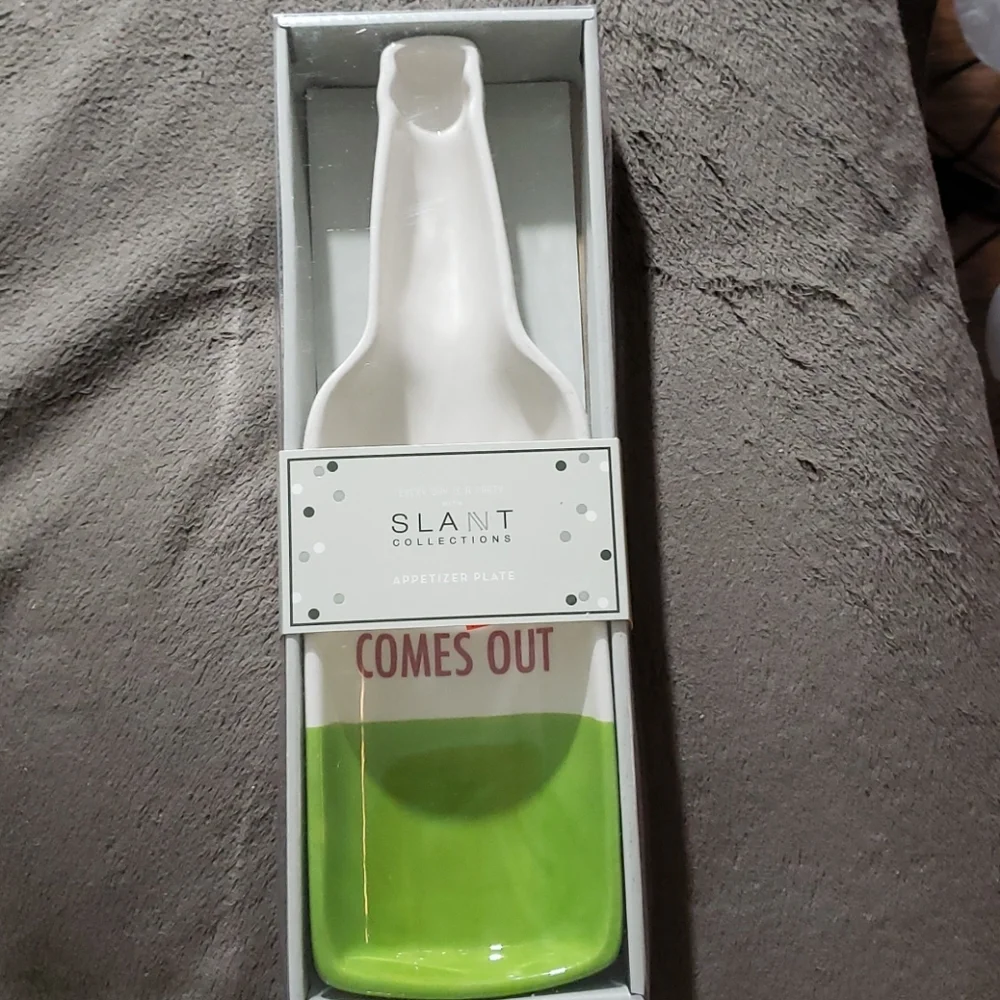 Appetizer Tray in Wine Bottle Shape- by Slant